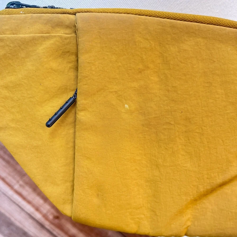 Everyday Mustard Crossbody Sling Bag
